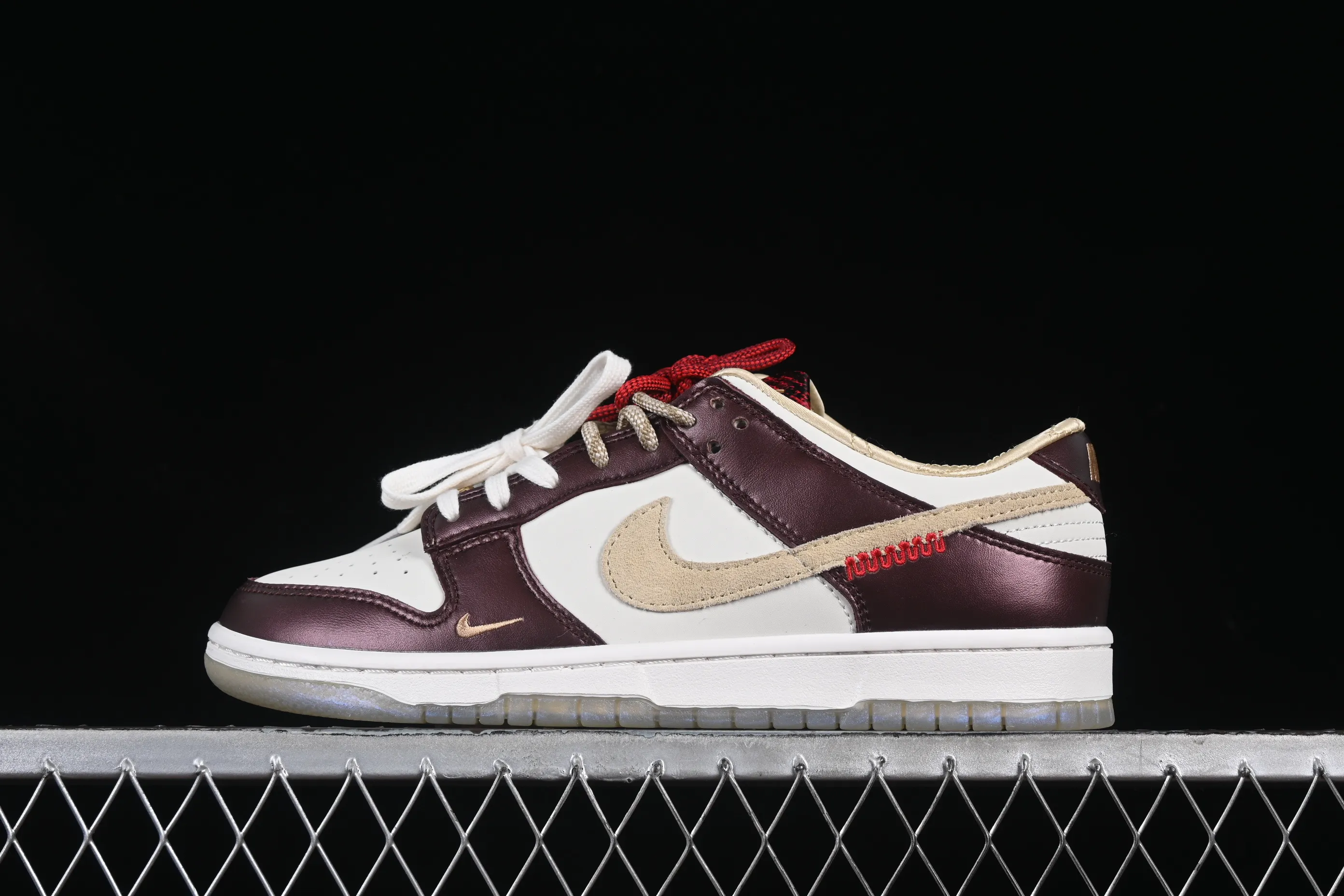 All Categories Nk SB Dunk Series Nk SB Dunk Low Low-top sneakers K version Nk Dunk Low "Year of the Snake" Limited to the Year of the Snake Low-top casual sneakers HV5991-171